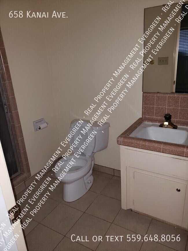 Building Photo - 658 W Kanai Ave