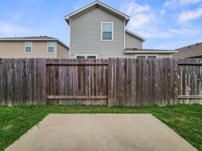 Building Photo - 16983 Pandora Wy