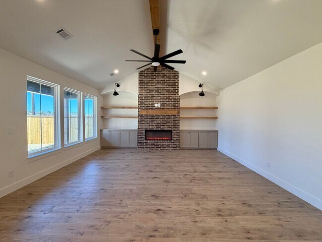 Building Photo - 509 Waggoner Ln