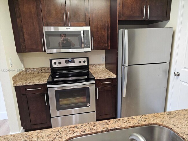 Building Photo - 2627 NW 33rd St