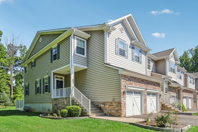 Building Photo - 206 Shields Ct