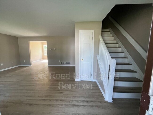 Building Photo - 307 Park Dr