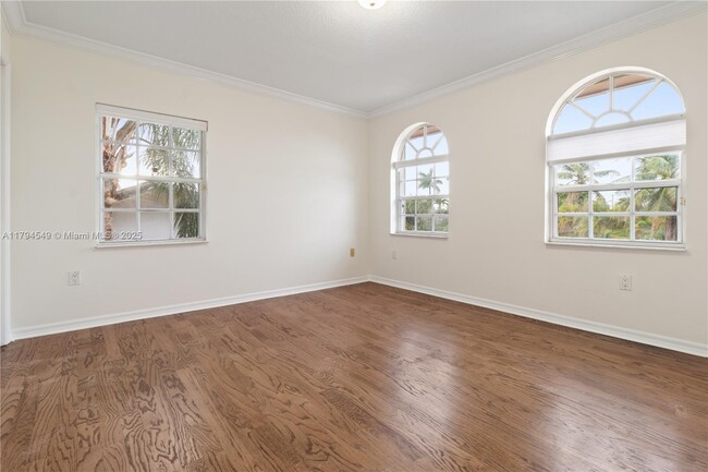Building Photo - 8820 SW 57th St