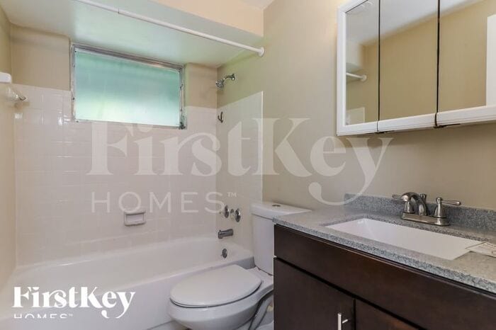 Building Photo - 4125 Woodsville Dr