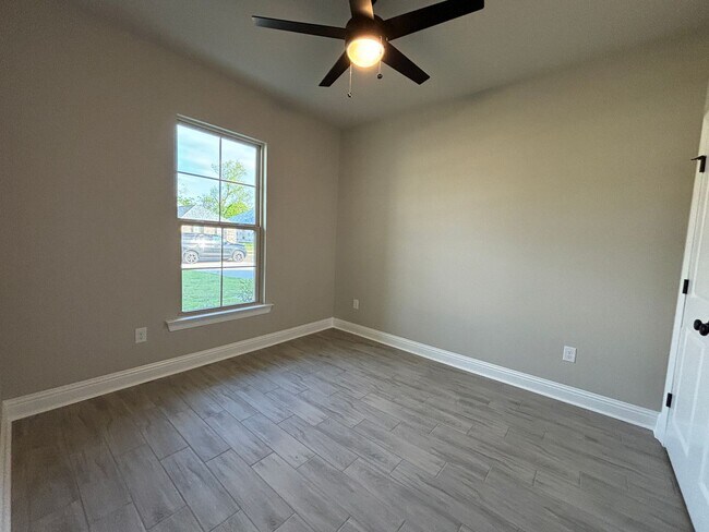 Building Photo - BRAND NEW 4 BEDROOM NORTH BOSSIER HOME
