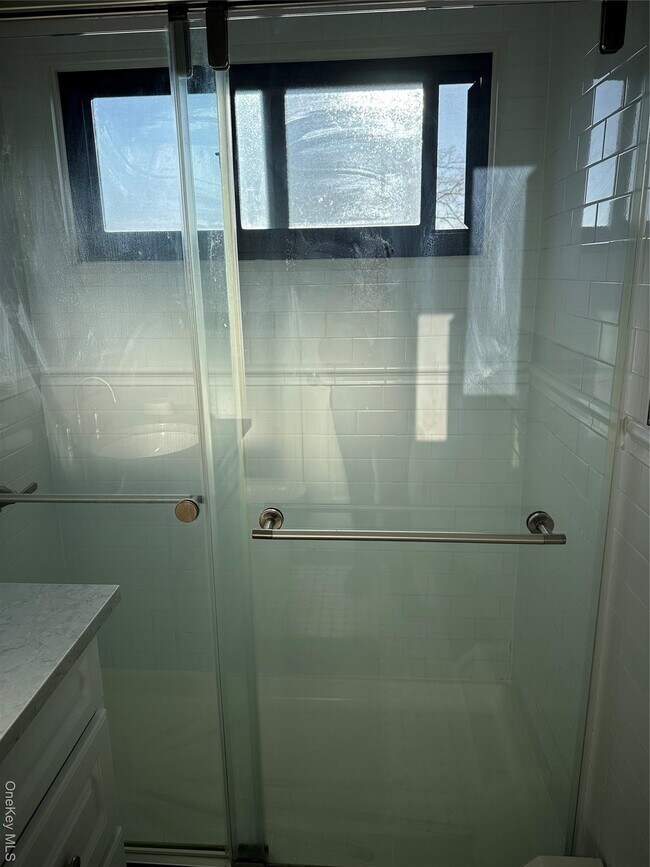 Building Photo - 55 Tulip Ave