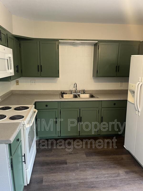 Building Photo - 5250 Harbet Ave NW