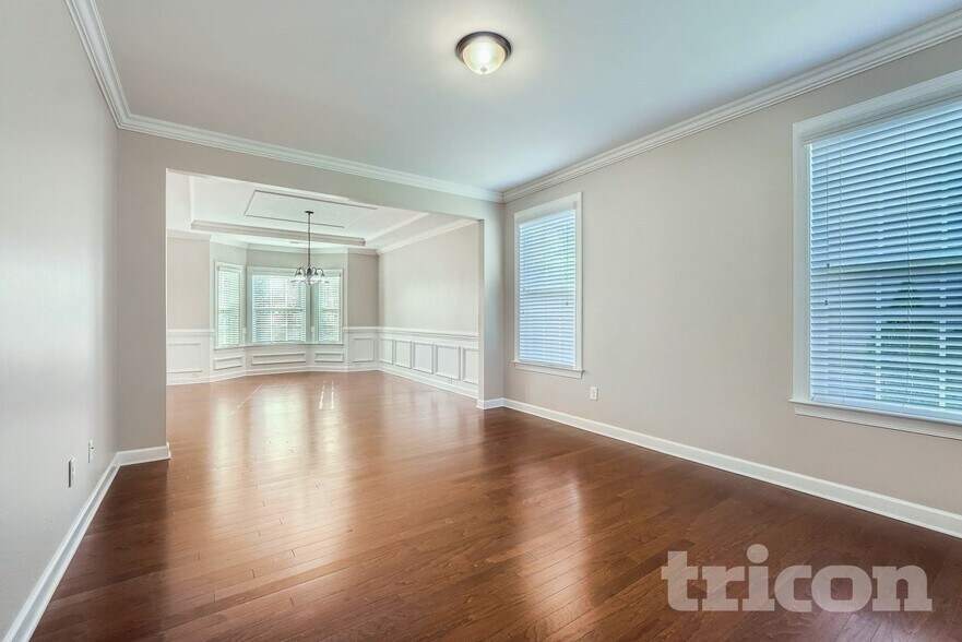 Building Photo - 1104 Brough Hall Dr