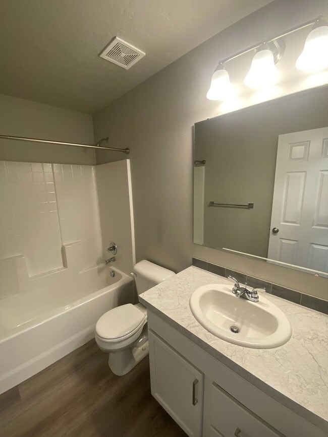 Building Photo - 5214 Clearfield Ct