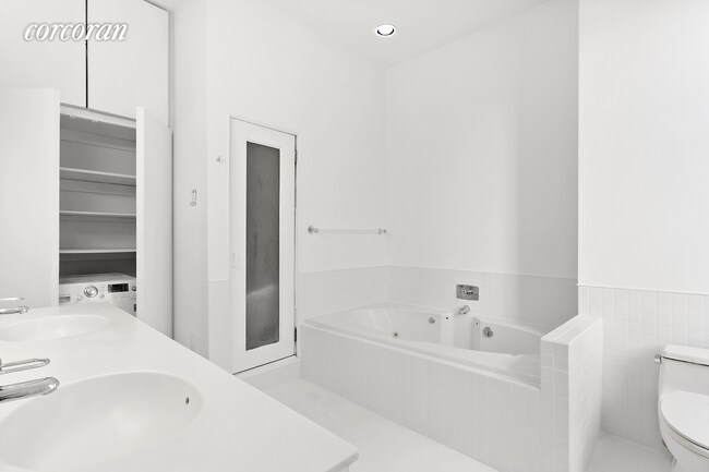 Building Photo - 97 Franklin St