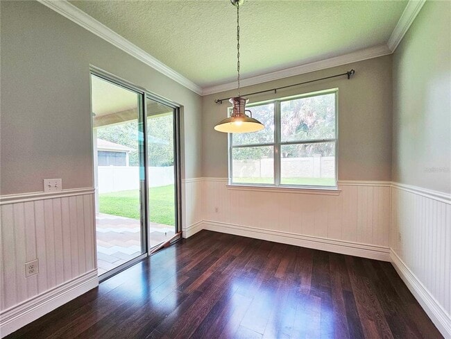 Building Photo - 11867 Verrazano Dr