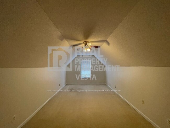 Building Photo - 425 Ashville Dr