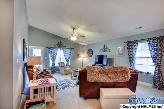 Building Photo - 106 Blanchard Pl