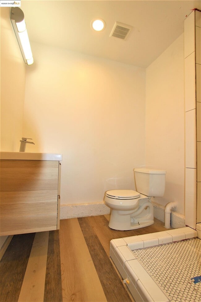 Building Photo - 7909 Winthrope St