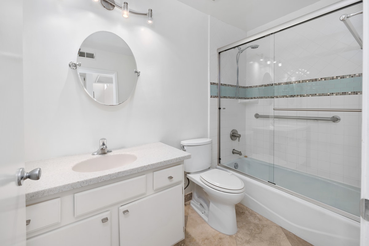 Building Photo - 1047 Santa Helena Park Ct