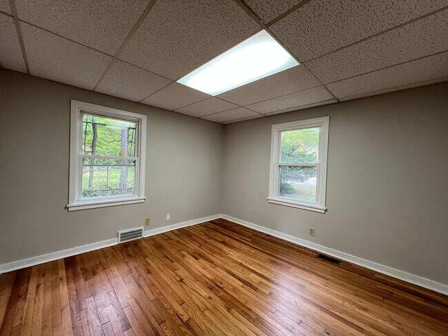 Building Photo - 6170 Mentor Park Blvd