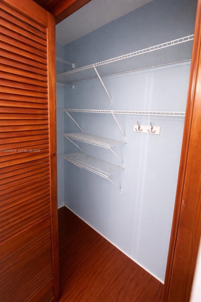 Building Photo - 3547 SW 24th St