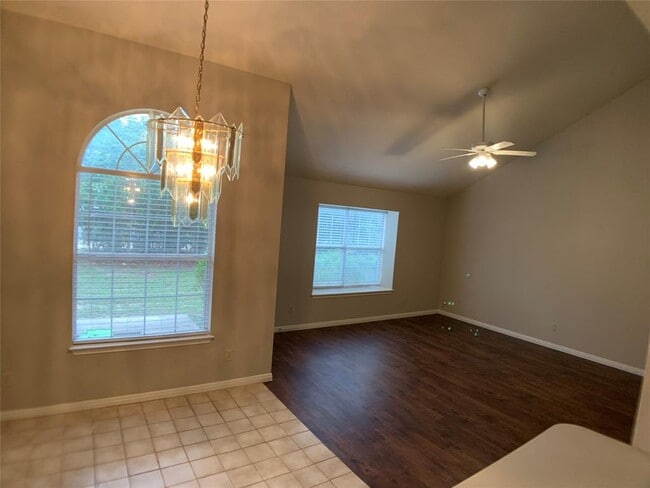 Building Photo - 2509 Riddle Rd