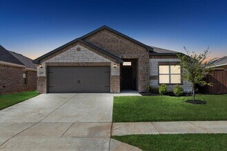 Building Photo - Spacious 4-Bedroom Gem in Fort Worth with 2 Full Baths – 2054 Sq Ft of Comfort!