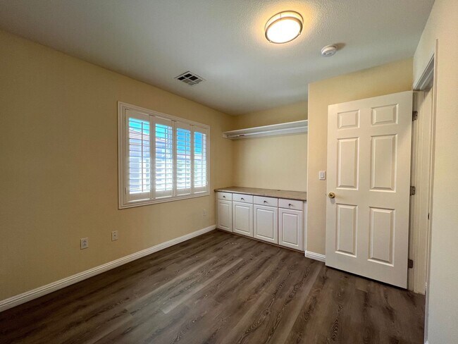 Building Photo - 7043 Somera Way