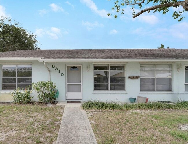 Building Photo - 8810 SE Hobe Ridge Ave