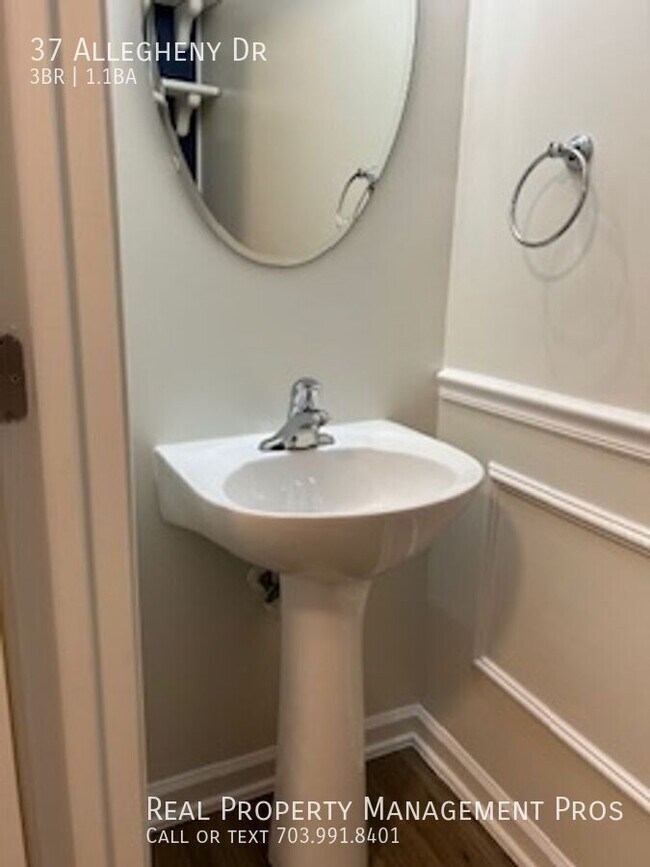 Building Photo - 37 Allegheny Dr