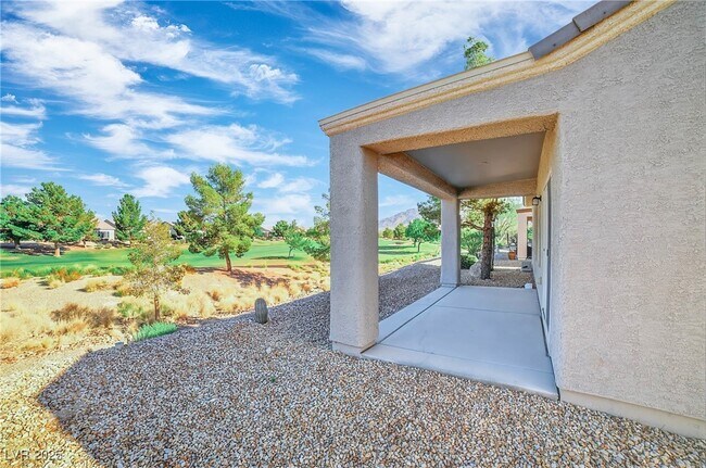 Building Photo - 7349 Shelduck St