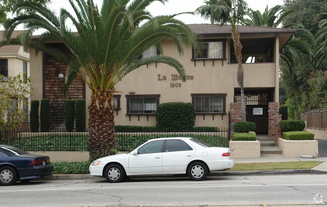 Building Photo - La Wayne Apartments
