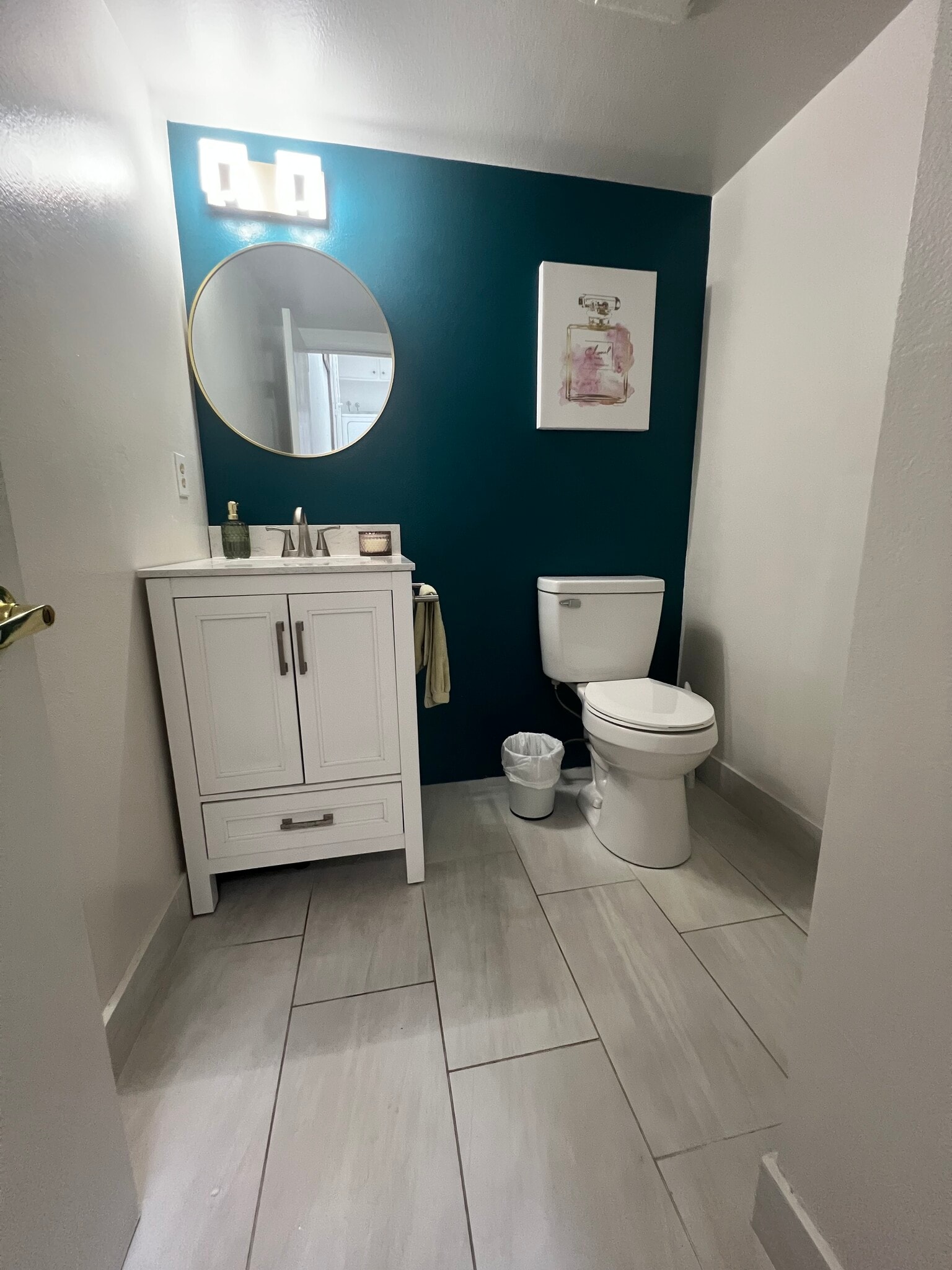 Building Photo - 9601 Sylmar Ave