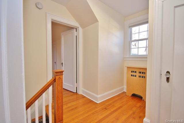 Building Photo - 16 Upland Ln