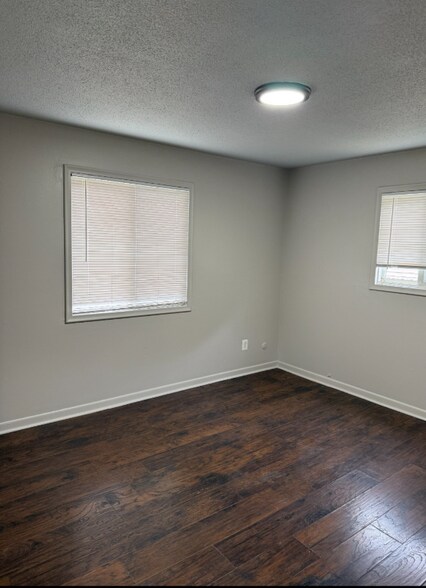 Building Photo - 1054 Fred W Moore Hwy