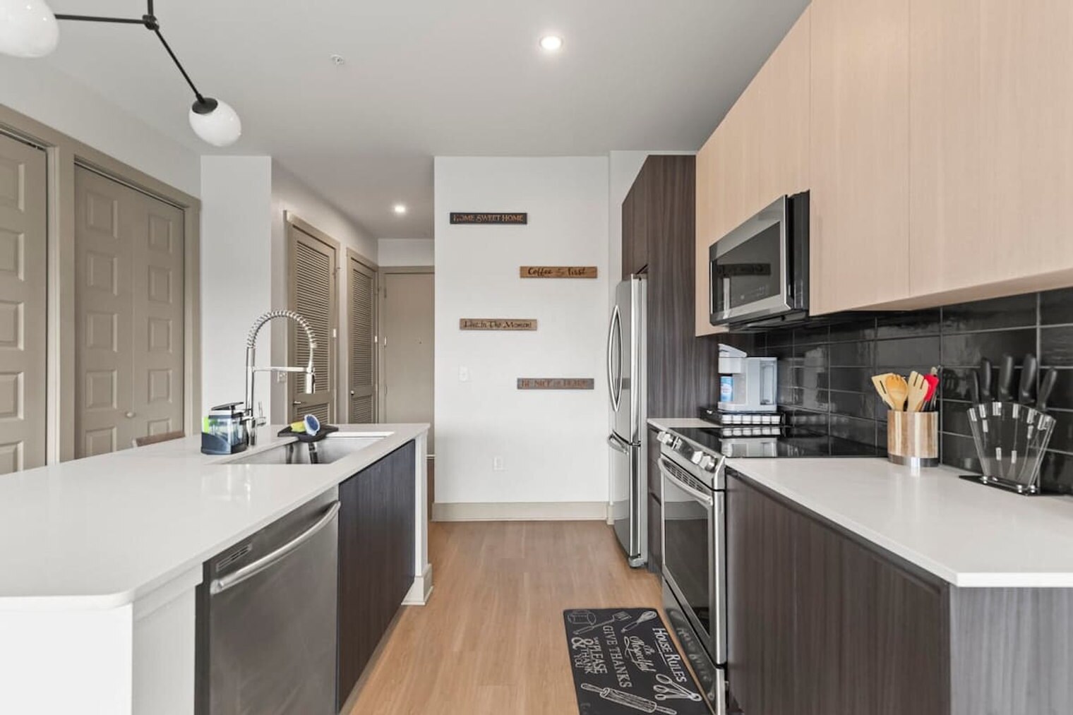 Building Photo - 1050 Howell Mill Rd NW