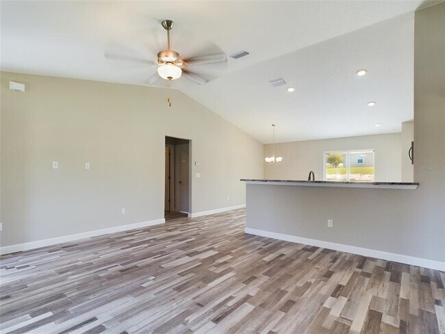 Building Photo - 13215 SW 77th Ave