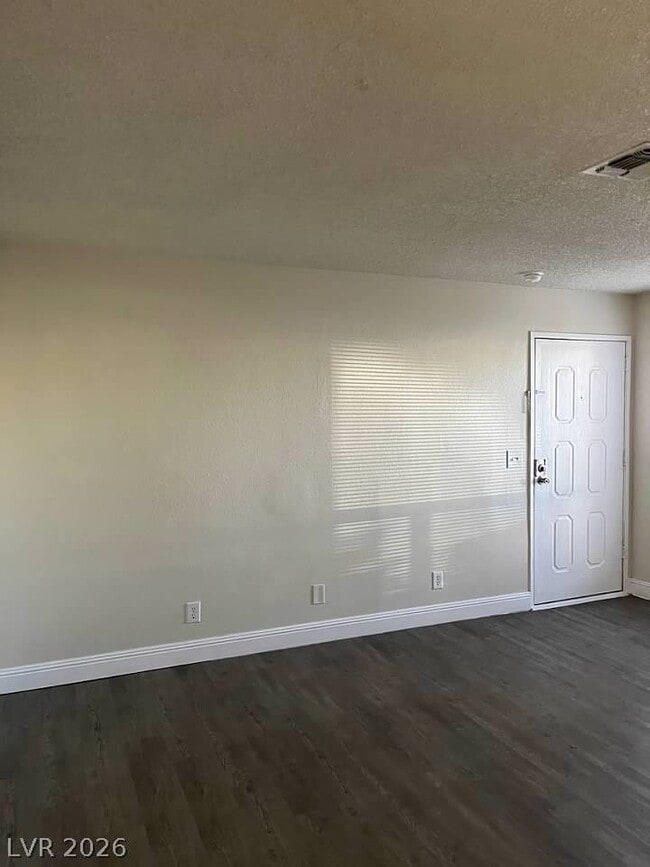 Building Photo - 4941 Newport Cove Dr