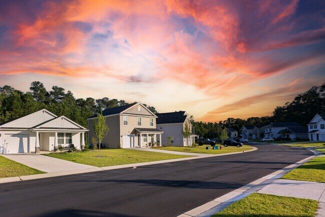 Building Photo - 793 Conductor Ct