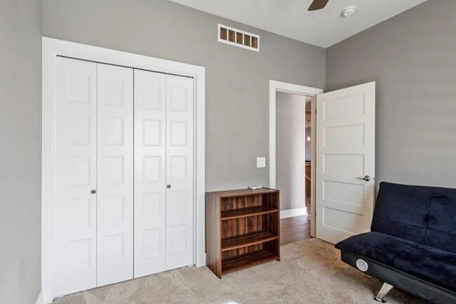 Building Photo - Waterfront Home in Buccaneer Bay with 3-Car Garage & Walkout Basement