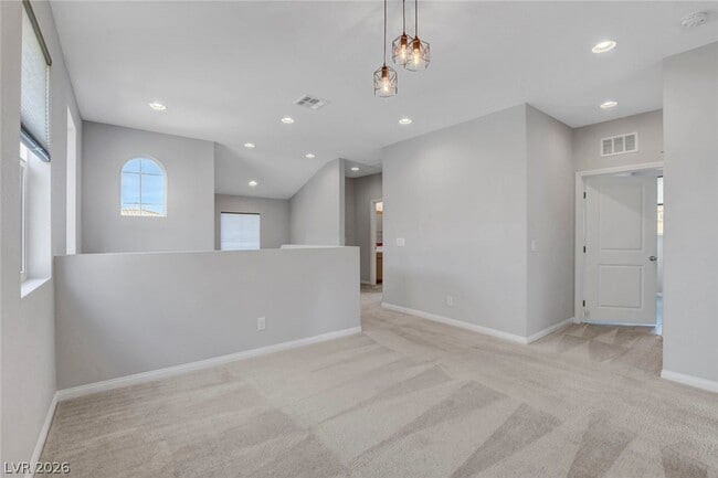 Building Photo - 8067 Tank Loop St