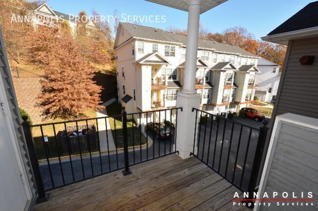 Building Photo - 2123 Hideaway Ct