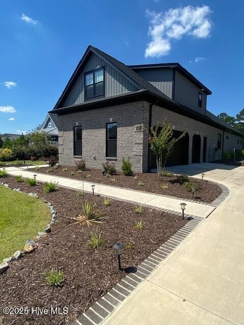 Building Photo - 8631 Safflower Wy NE