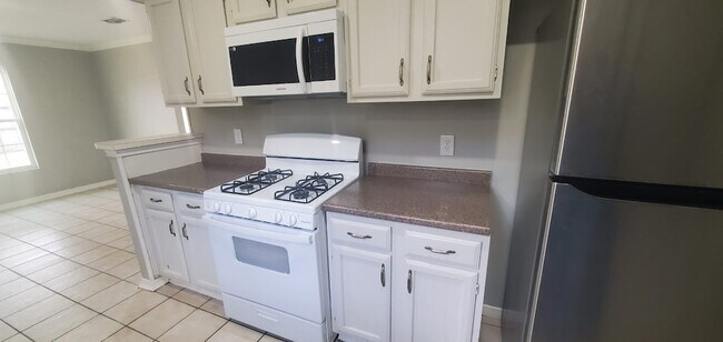 Building Photo - 11315 Lands End Cir