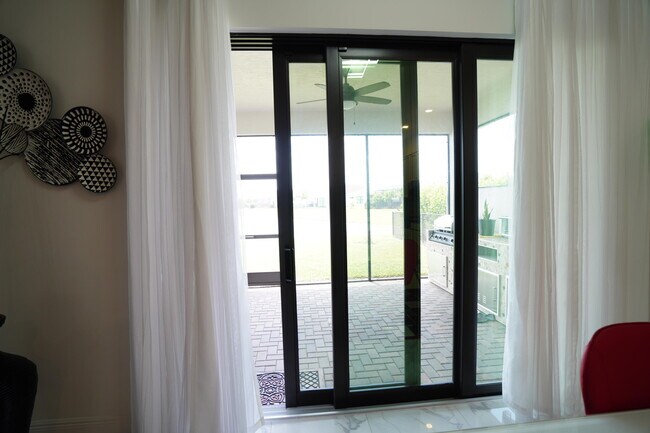 Building Photo - 15750 Longboat Key Dr