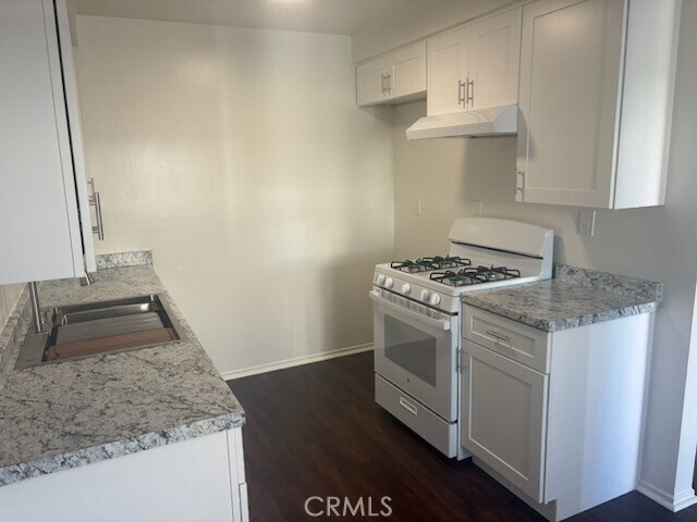 Building Photo - 515 7th St