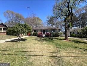 Building Photo - 2080 Hilburn Dr SE