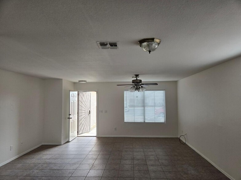 Building Photo - 1694 N La Mora Dr