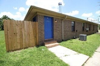 Building Photo - 2993 Junction Rd