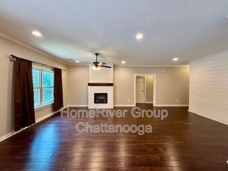 Building Photo - 4558 Pattentown Rd