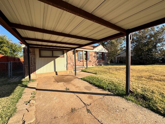 Building Photo - Charming Home for Rent