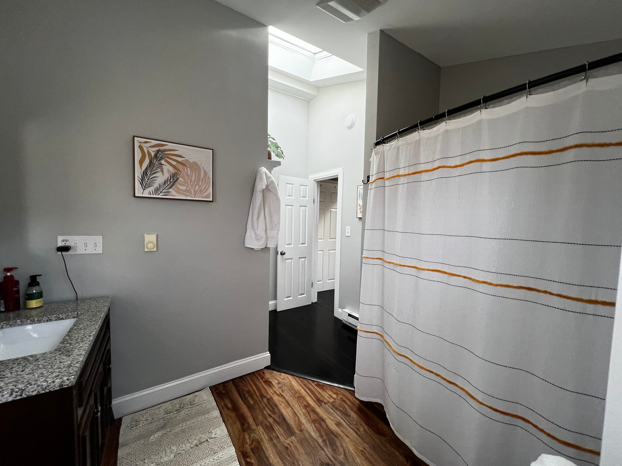 3rd Floor Bathroom - 81 Morton Ave