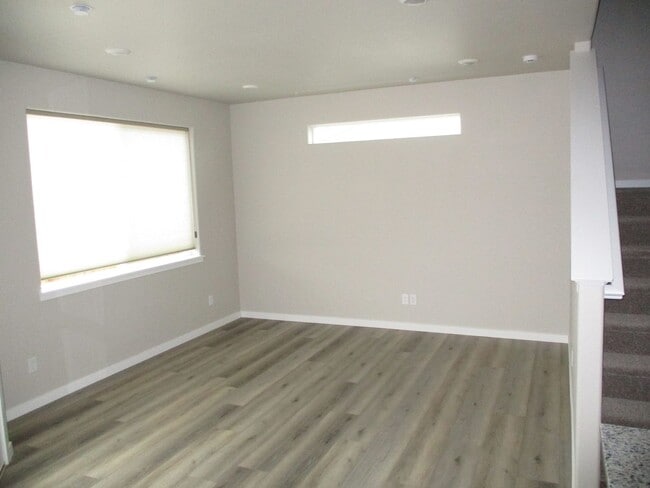 Building Photo - Brand New Construction Berthoud Property
