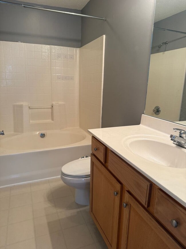 Building Photo - Cozy Townhome in Rachels Keep!